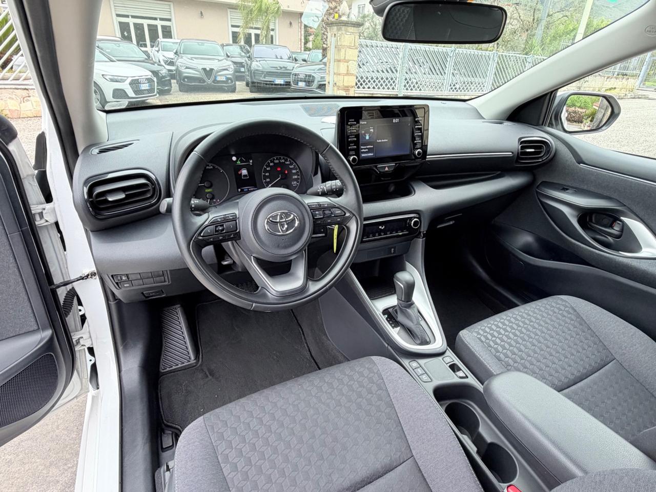 Toyota Yaris 1.5 Hybrid 5 porte Business