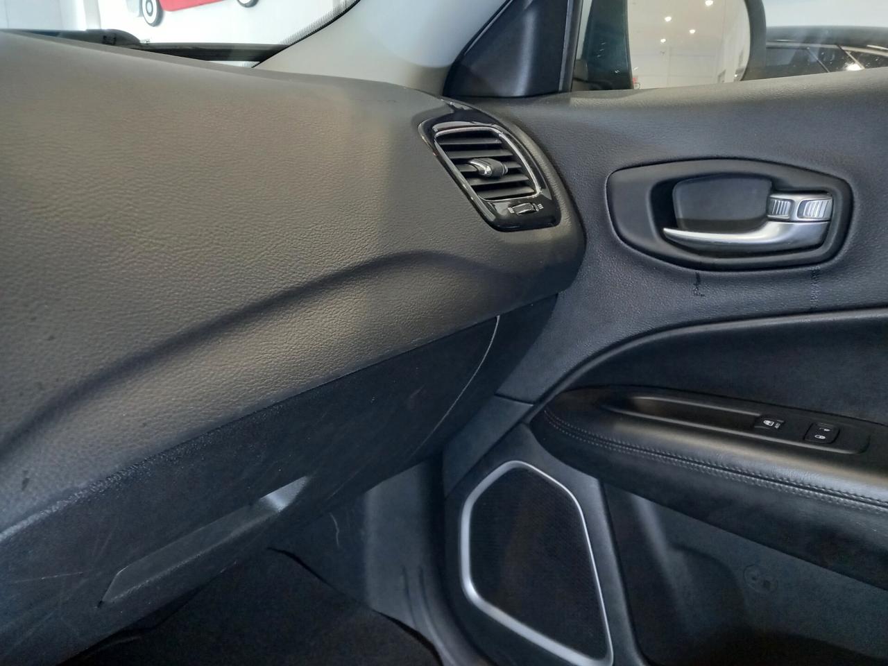 Jeep Compass 1.3 Turbo T4 2WD Night Eagle