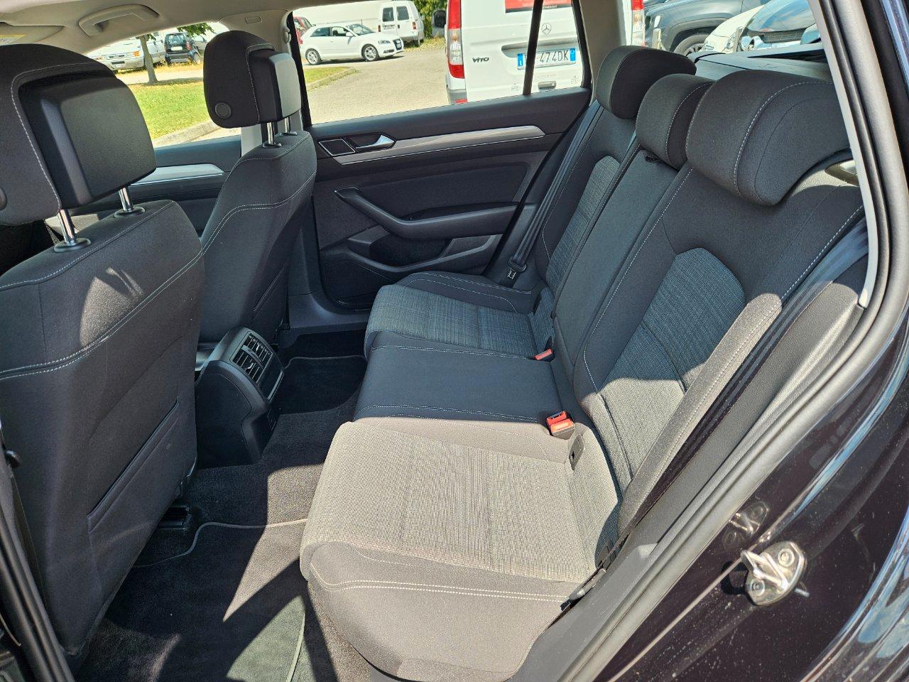 Volkswagen Passat Variant 2.0 tdi Business 150cv dsg