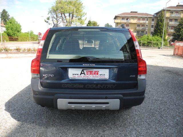 VOLVO XC70 2.4 D5 20v AWD Cross Country autom. - DA VETRINA