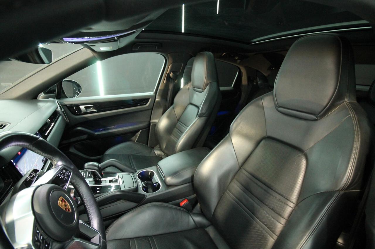 PORSCHE CAYENNE COUPÉ 3.0 V6