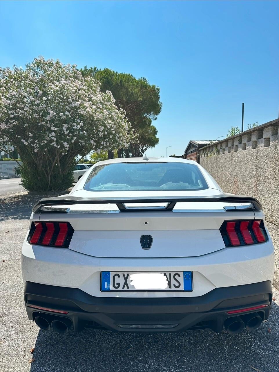 Ford Mustang Fastback 5.0 V8 aut. Dark Horse