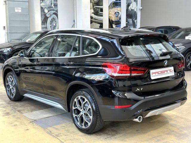 BMW X1 sDrive16d xLine - LED - 18" - Navi PRO - Pack Luci