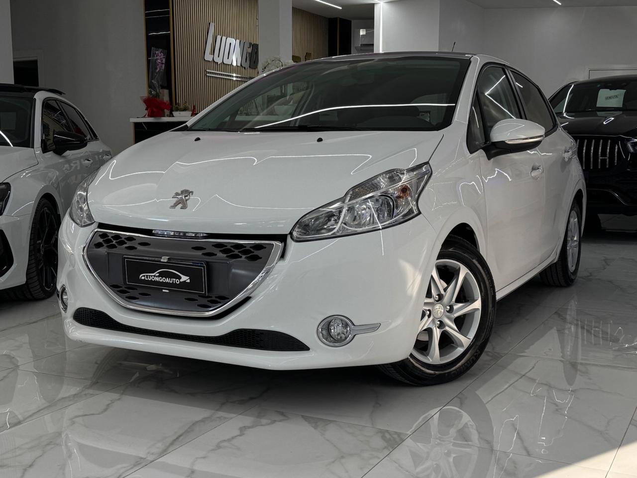 Peugeot 208 1.4 HDi 68Cv Allure-Iper Full