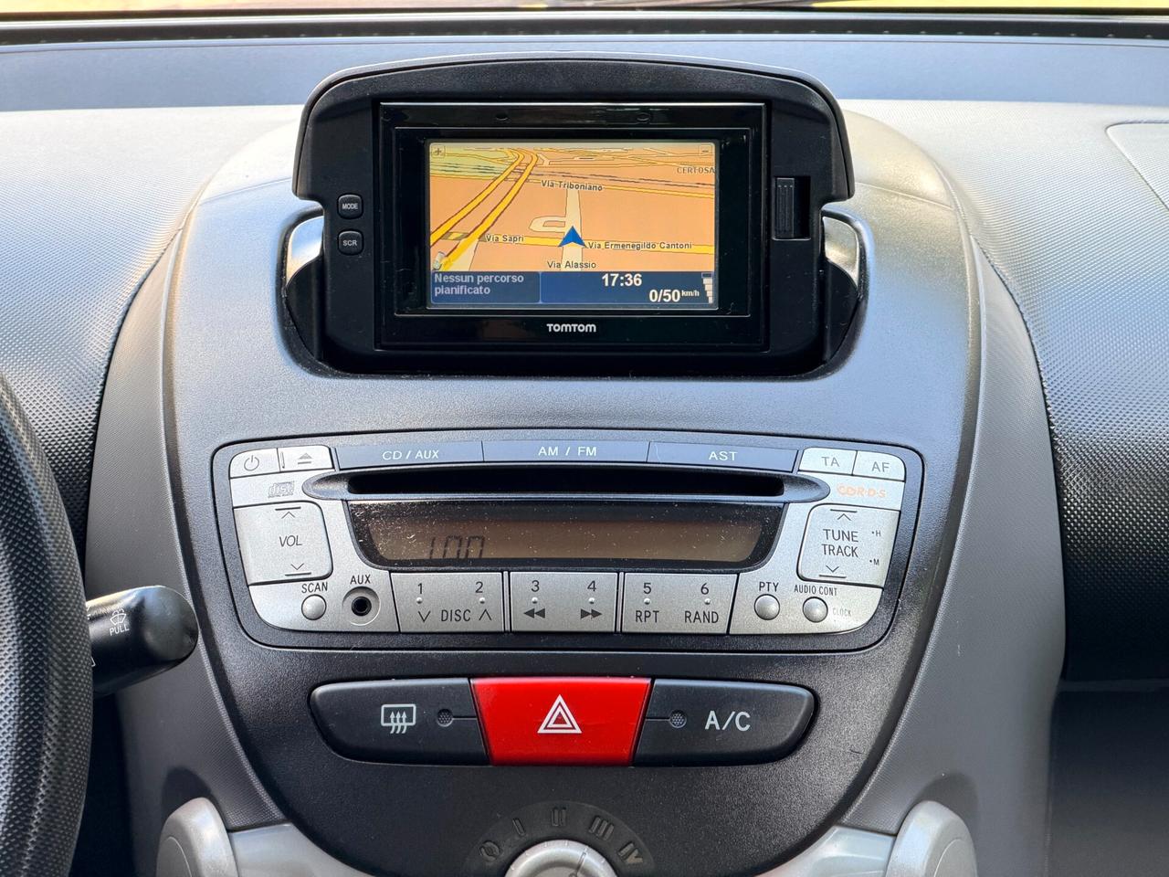 Toyota Aygo 1.0 12V VVT-i 5 porte Sol Connect