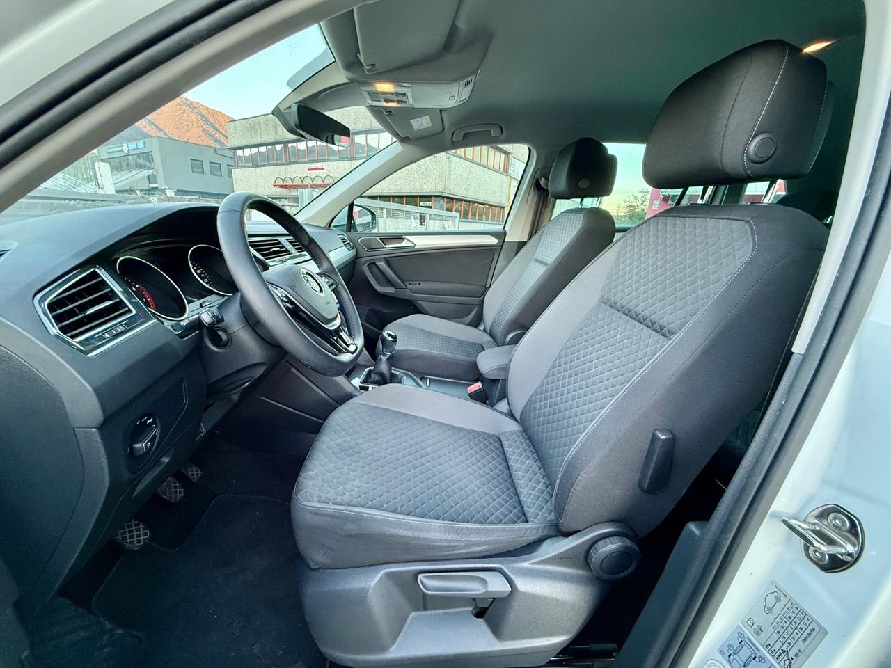 VW Tiguan 1.4 TSI Business BlueMotion Technology NEO PATENTATI