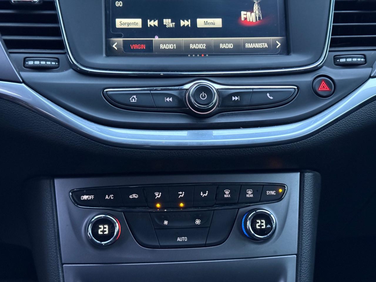 Opel Astra 1.4 150cv 5 porte berlina Sport Tourer Cosmo