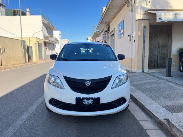 LANCIA Ypsilon 1.0 5p Hybrid Silver