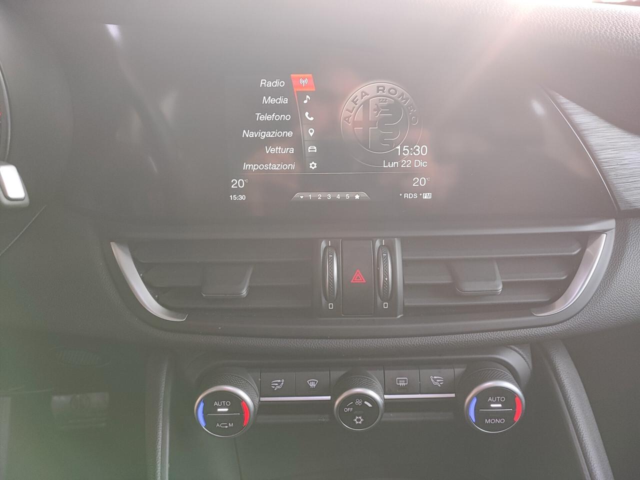 Alfa Romeo Giulia 2.2 Turbodiesel 180 CV AT8 Business Sport Launch Ed.