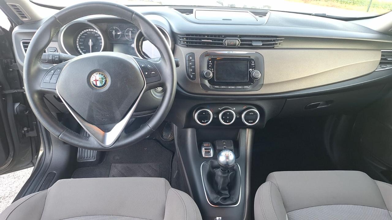 Alfa Romeo Giulietta 1.6 JTDm-2 105 CV Exclusive