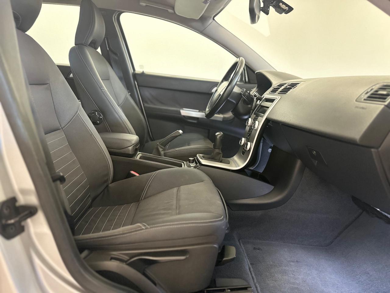Volvo V50 2.0 D cat Summum OK NEOPATENTATI