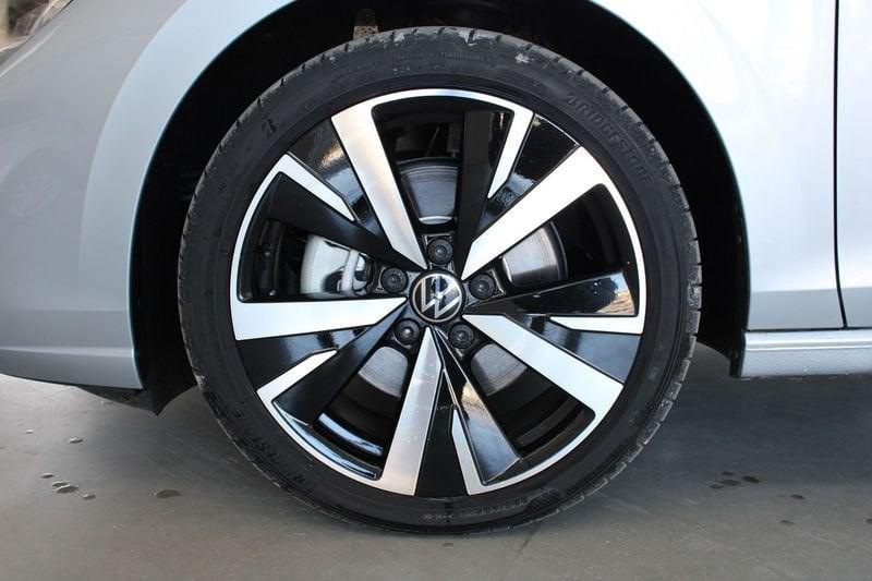 Volkswagen Golf 8 serie Variant 2.0 TDI 150 CV DSG SCR Edit