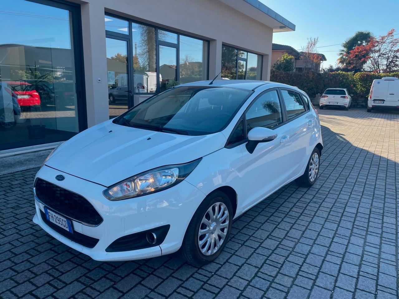 Ford Fiesta 1.5 TDCi 75CV 5 porte Business
