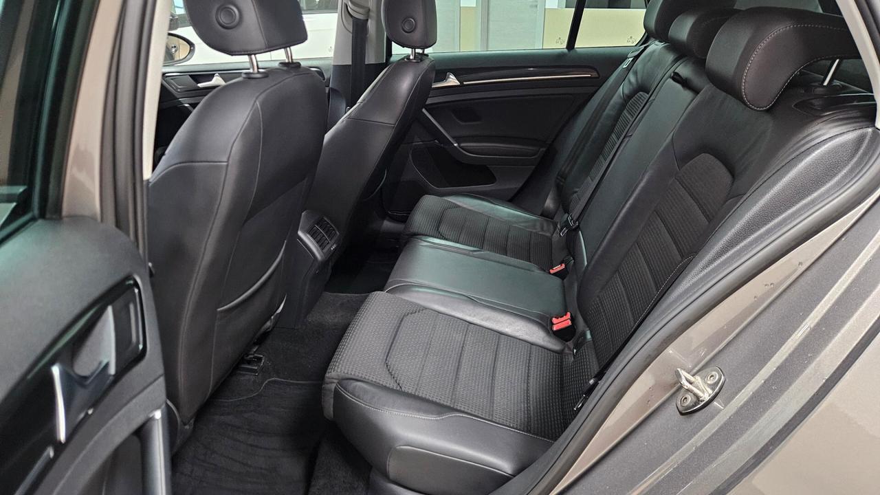 Volkswagen Golf 1.6 TDI DSG 5p. Highline BlueMotion Technology