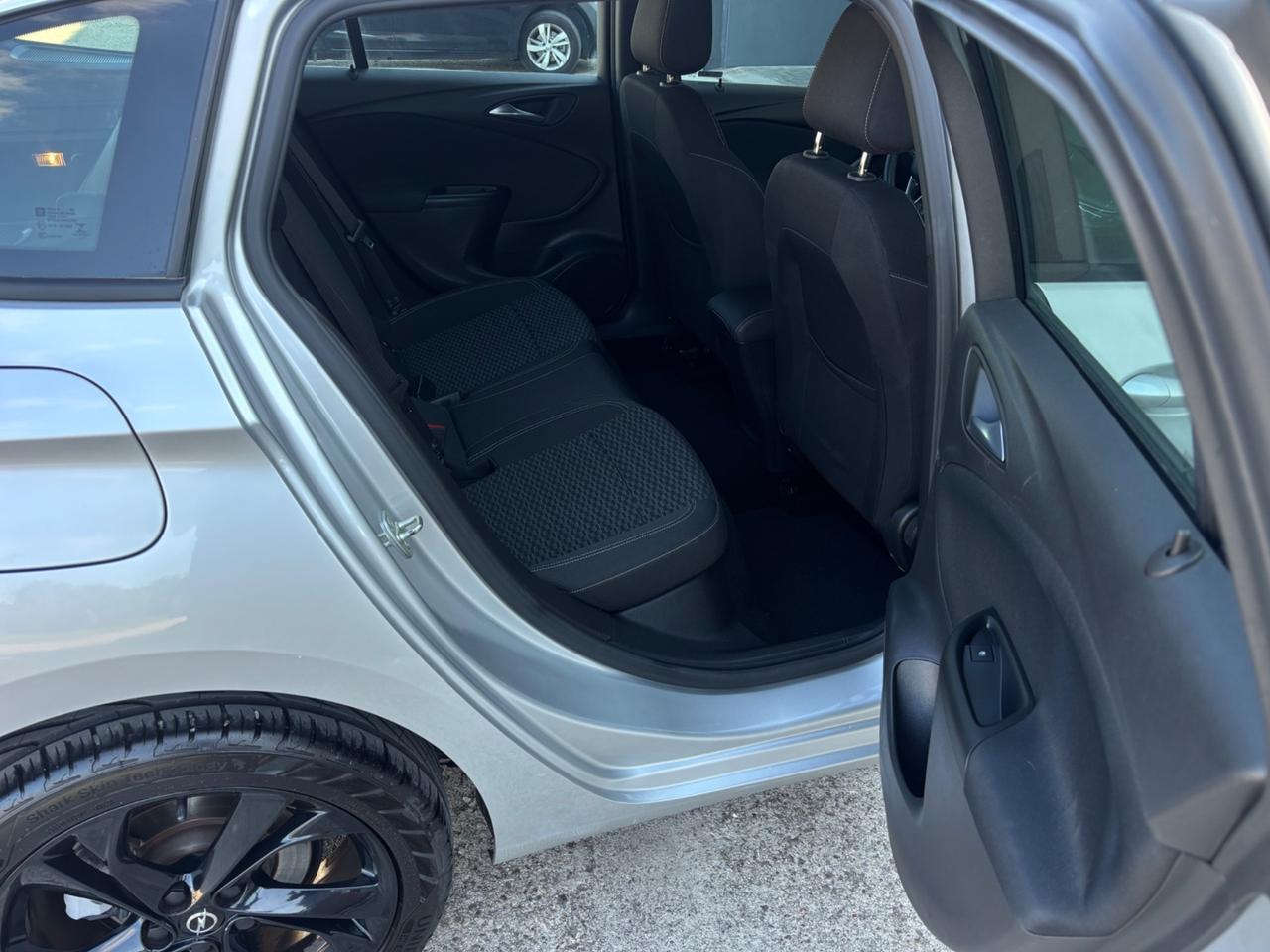 Opel Astra 1.6 CDTi 110CV. Garanzia 12mesi. Neopatentati