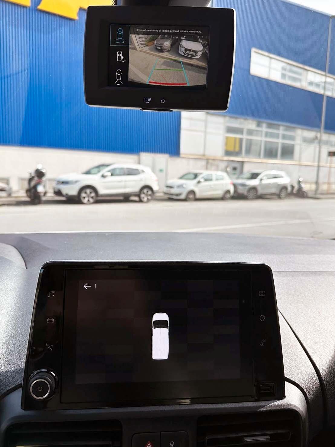 Citroen Berlingo XL 1.5 BlueHDi 100CV Driver – Navi – CarPlay – Telecamera