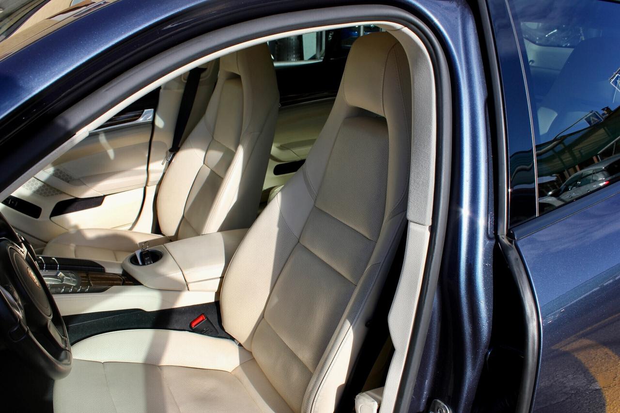Porsche Panamera 3.0 Diesel 250CV INTERNI PELLE BIANCO