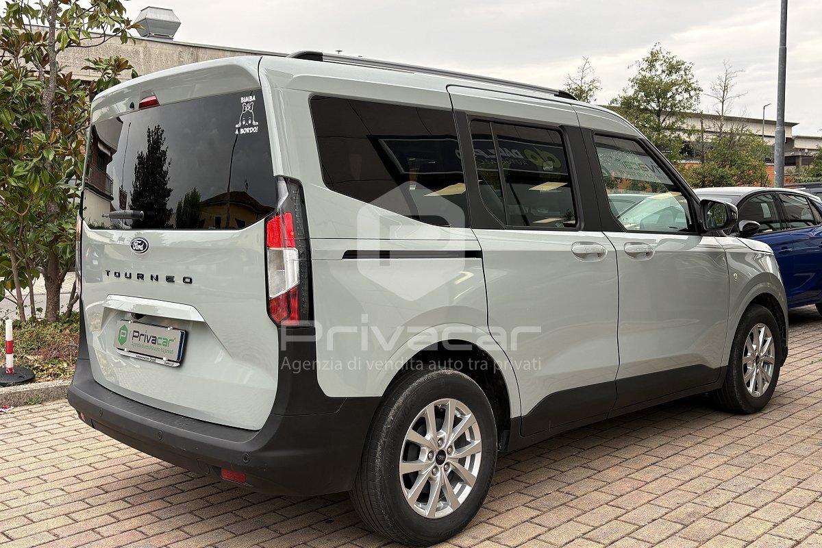 FORD Tourneo Courier 1.0 EcoBoost Titanium