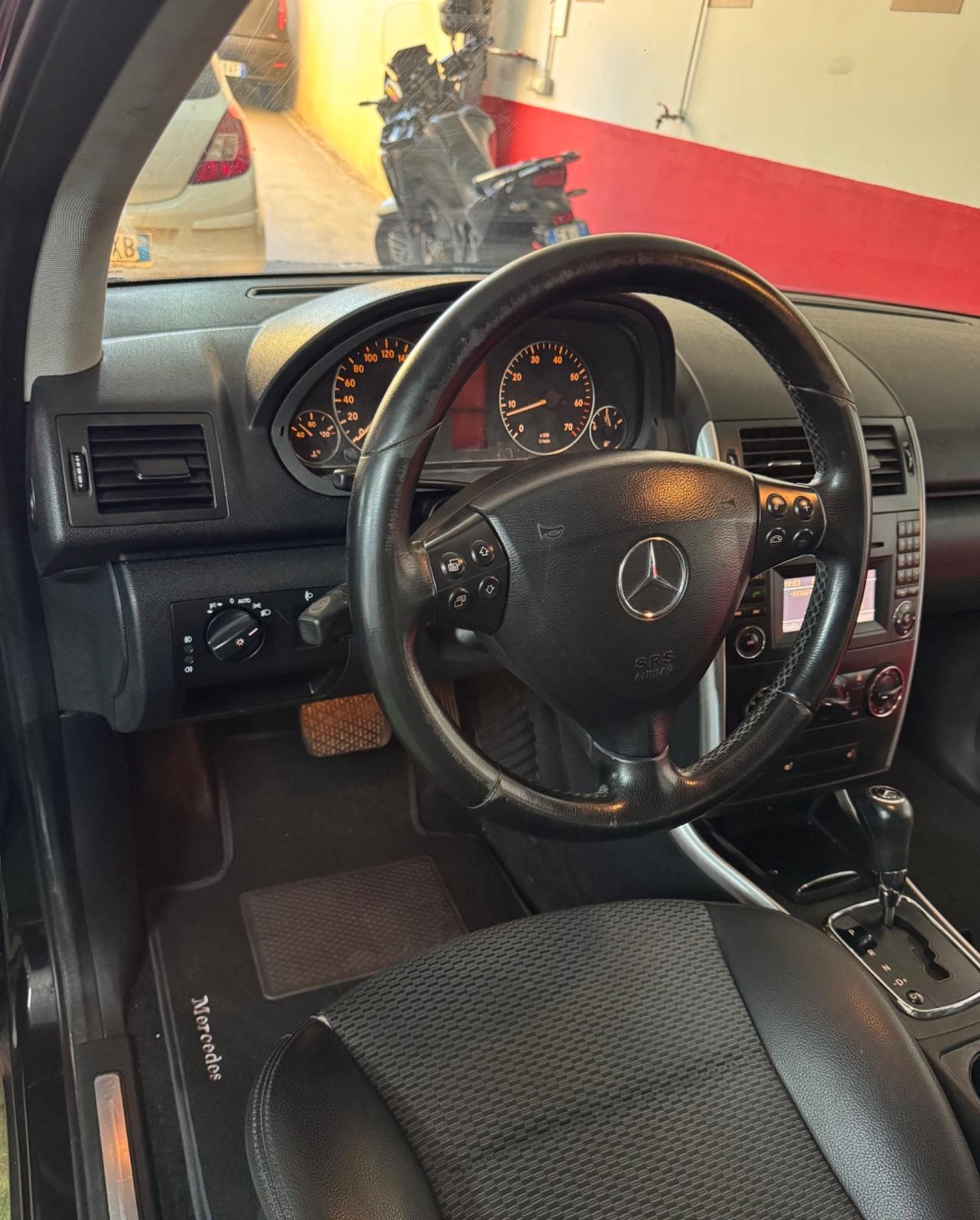 Mercedes-benz A 180 CDI Style CAMBIO AUTOMATICO RESTYLING