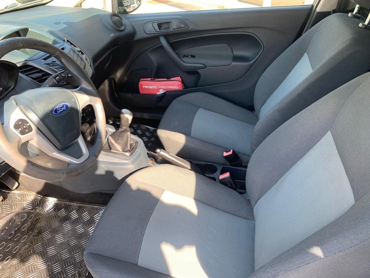 Ford Fiesta 1.4 TDCi 70CV 3 porte N1
