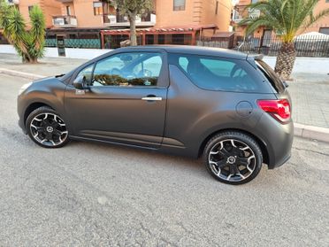 DS3 1.4 benzina just black 95cv nero opaco 2012