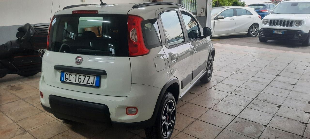 Fiat Panda 0.9 TwinAir Turbo Natural Power City Cross
