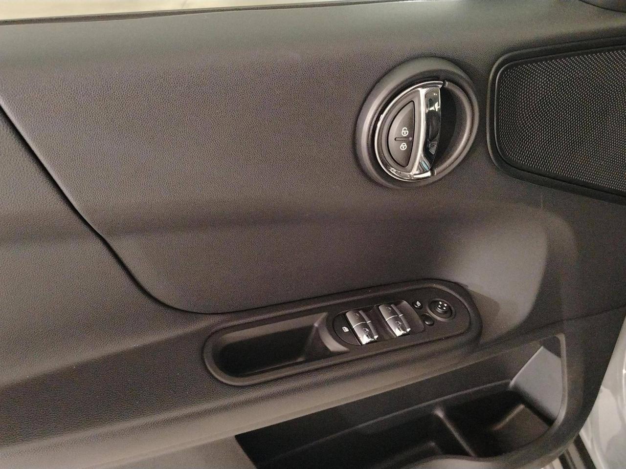 MINI Countryman One D Essential