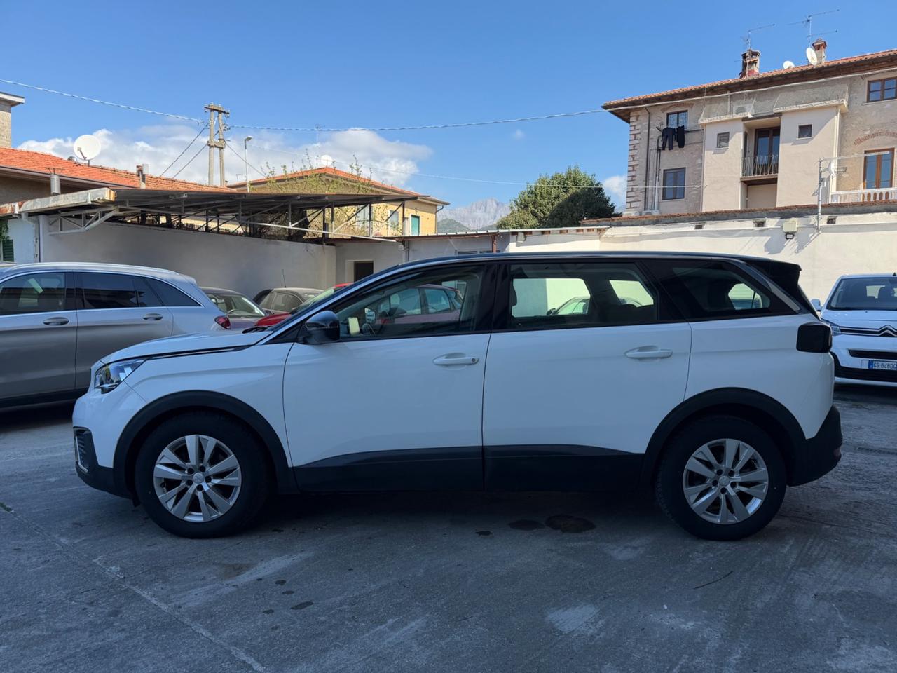Peugeot 5008 BlueHDi 130 EAT8 Business 7 posti
