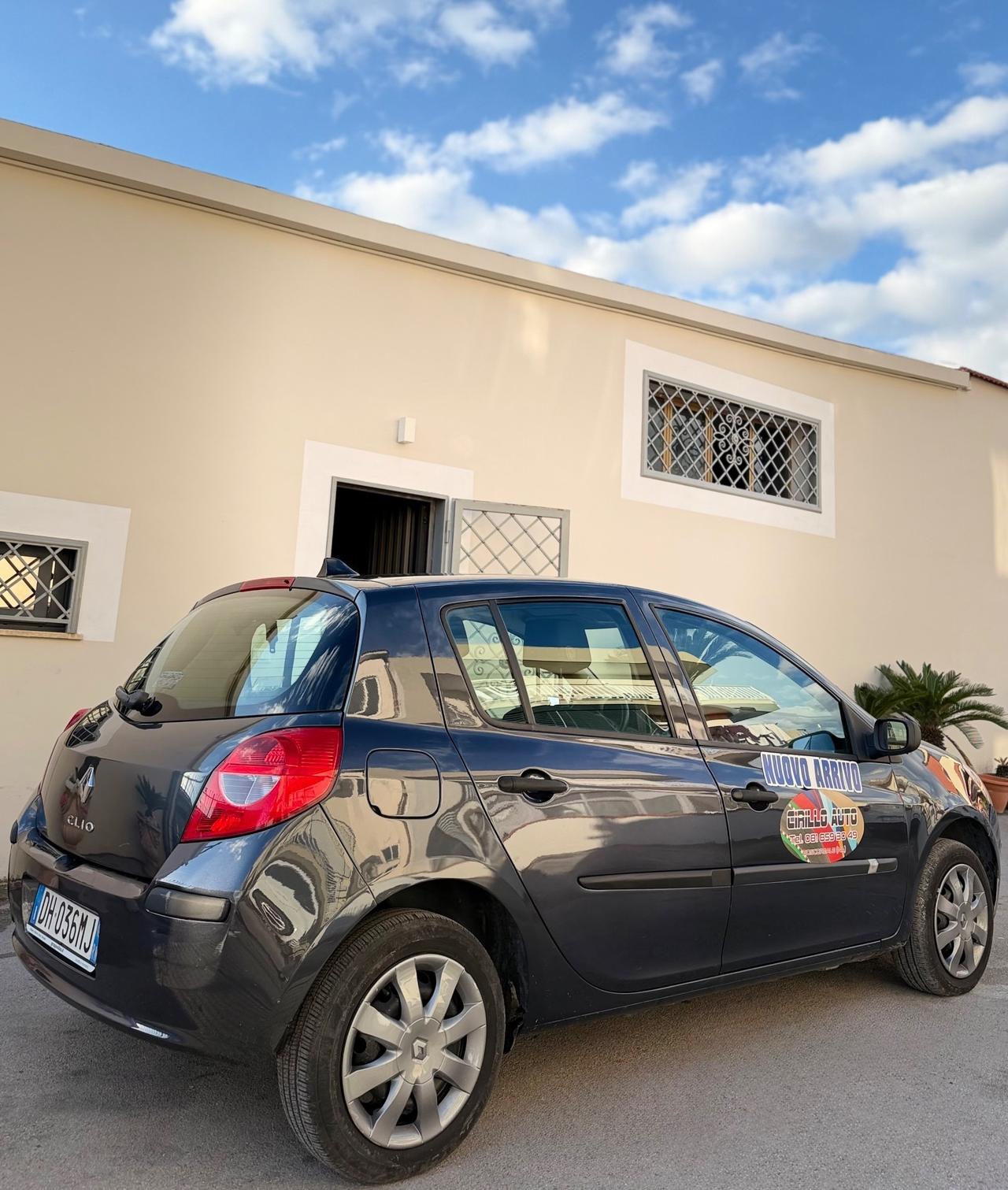 Renault Clio 1.2 Benzina 75 Cv