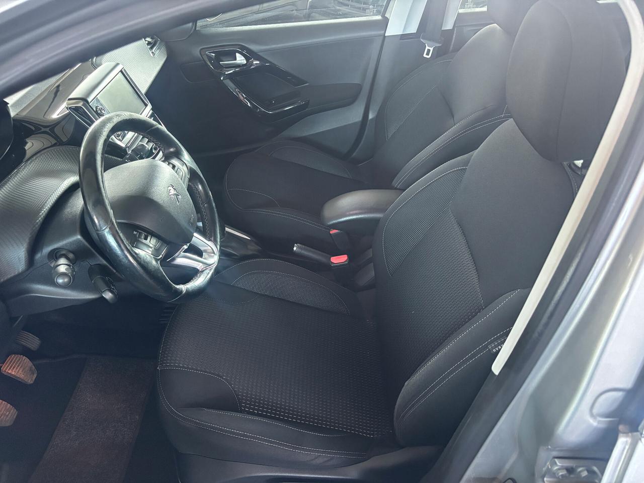 Peugeot 208 1.2 BENZINA 60KW 82CV Allure NEOPATENTATO