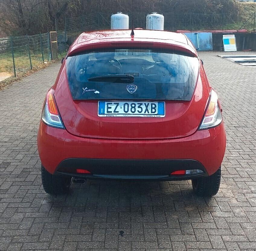 Lancia Ypsilon 1.2 69 CV 5 porte Elefantino