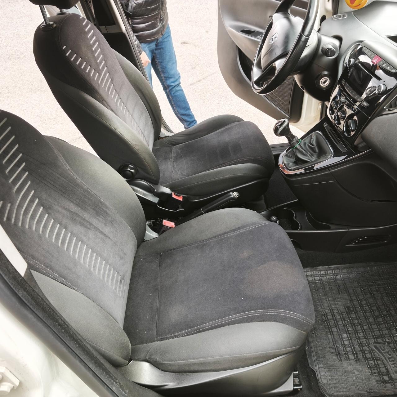 Lancia Ypsilon 1.3 MJT 16V 95 CV 5 porte S&S Gold