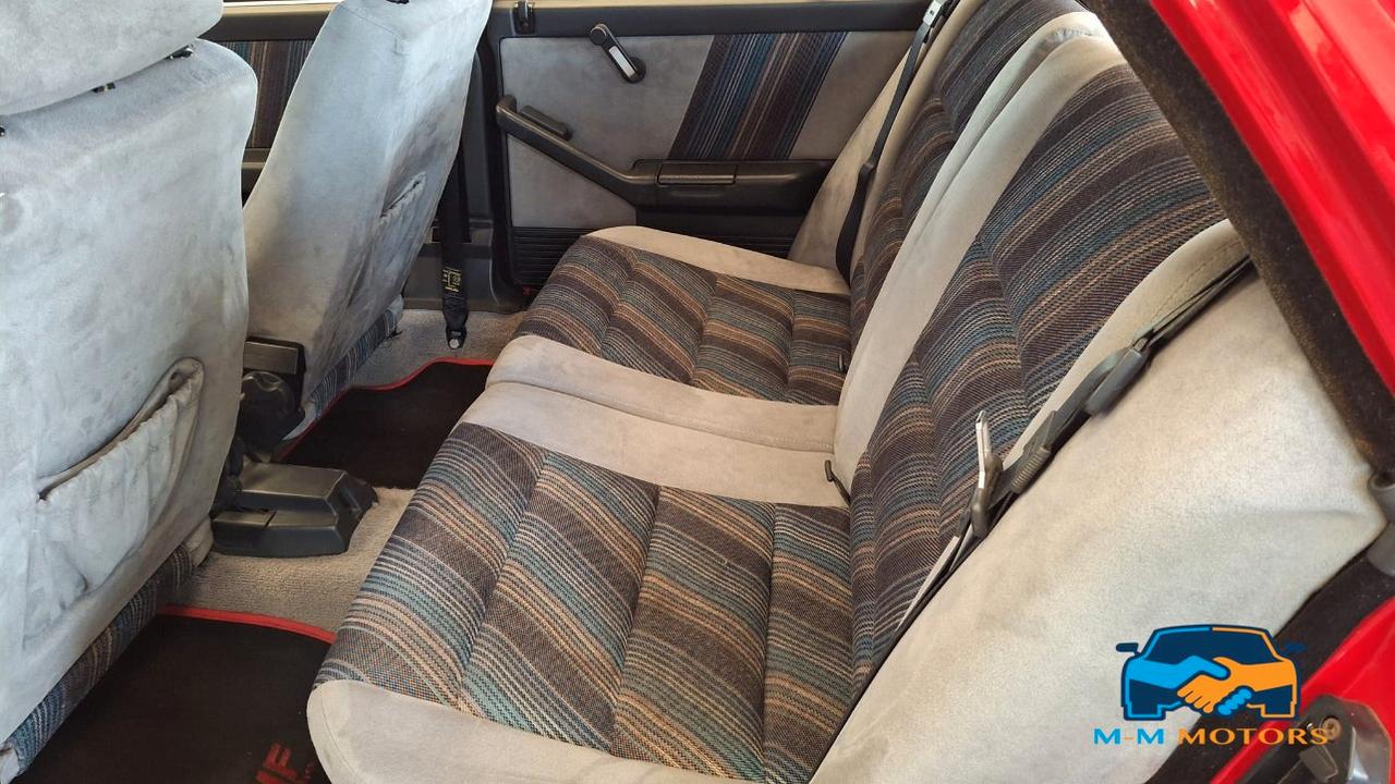 Lancia Delta 5 Porte Delta 1.6 Turbo HF RST
