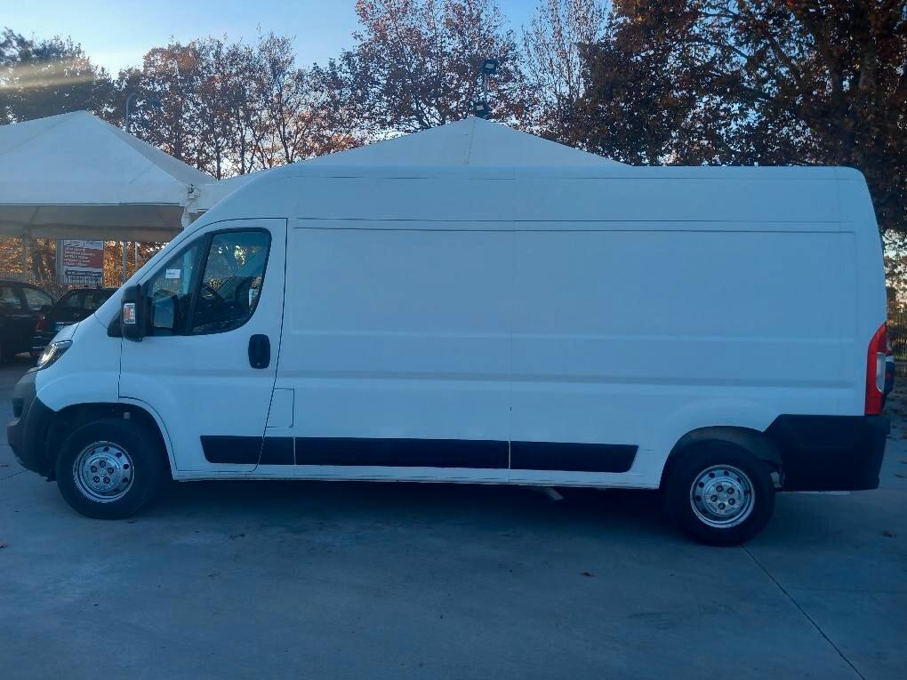 Peugeot Boxer 330 2.2 BlueHDi 140 S&S PC-TN Furgone