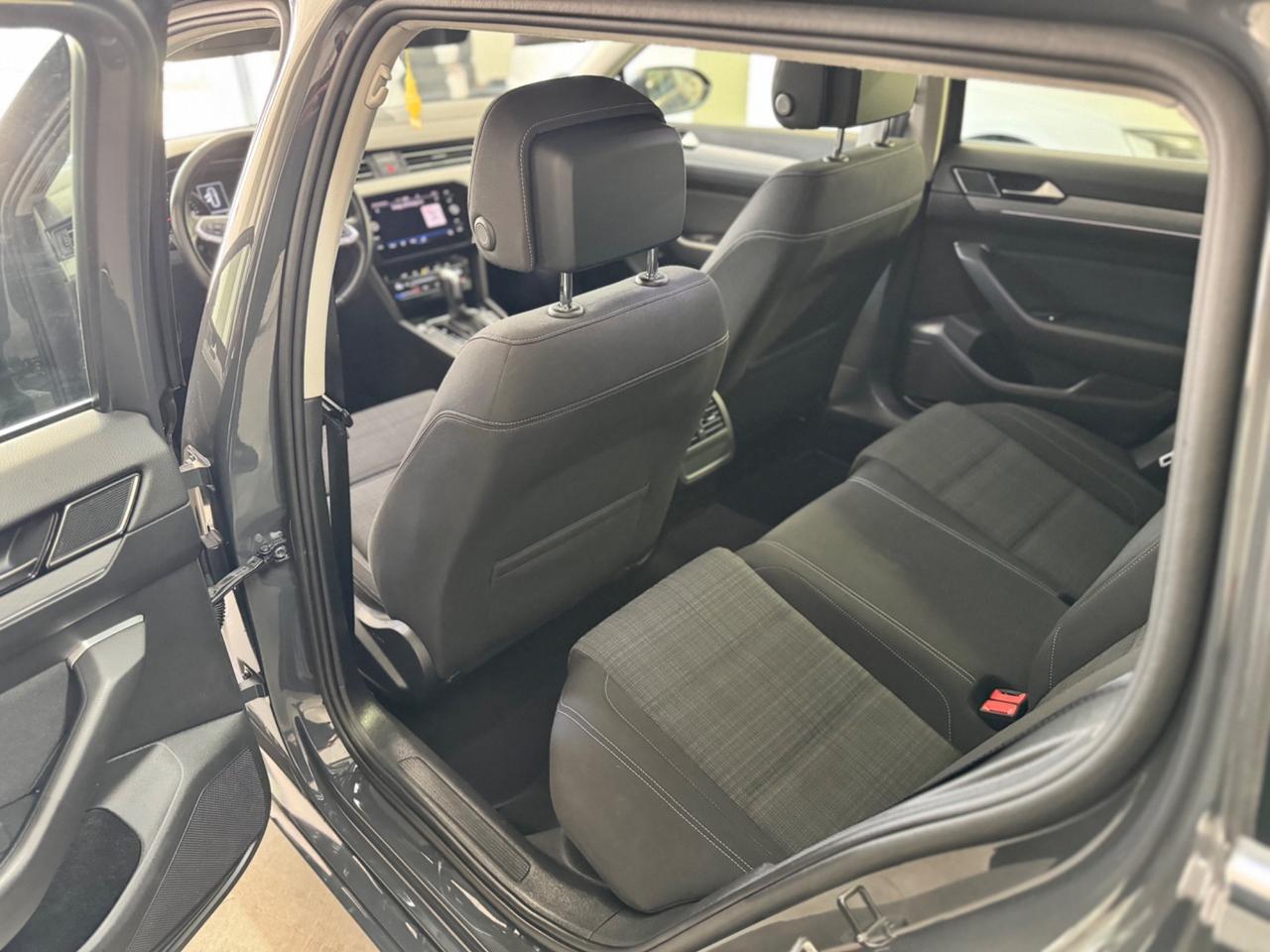 Volkswagen Passat Variant 2.0 TDI SCR EVO DSG Business