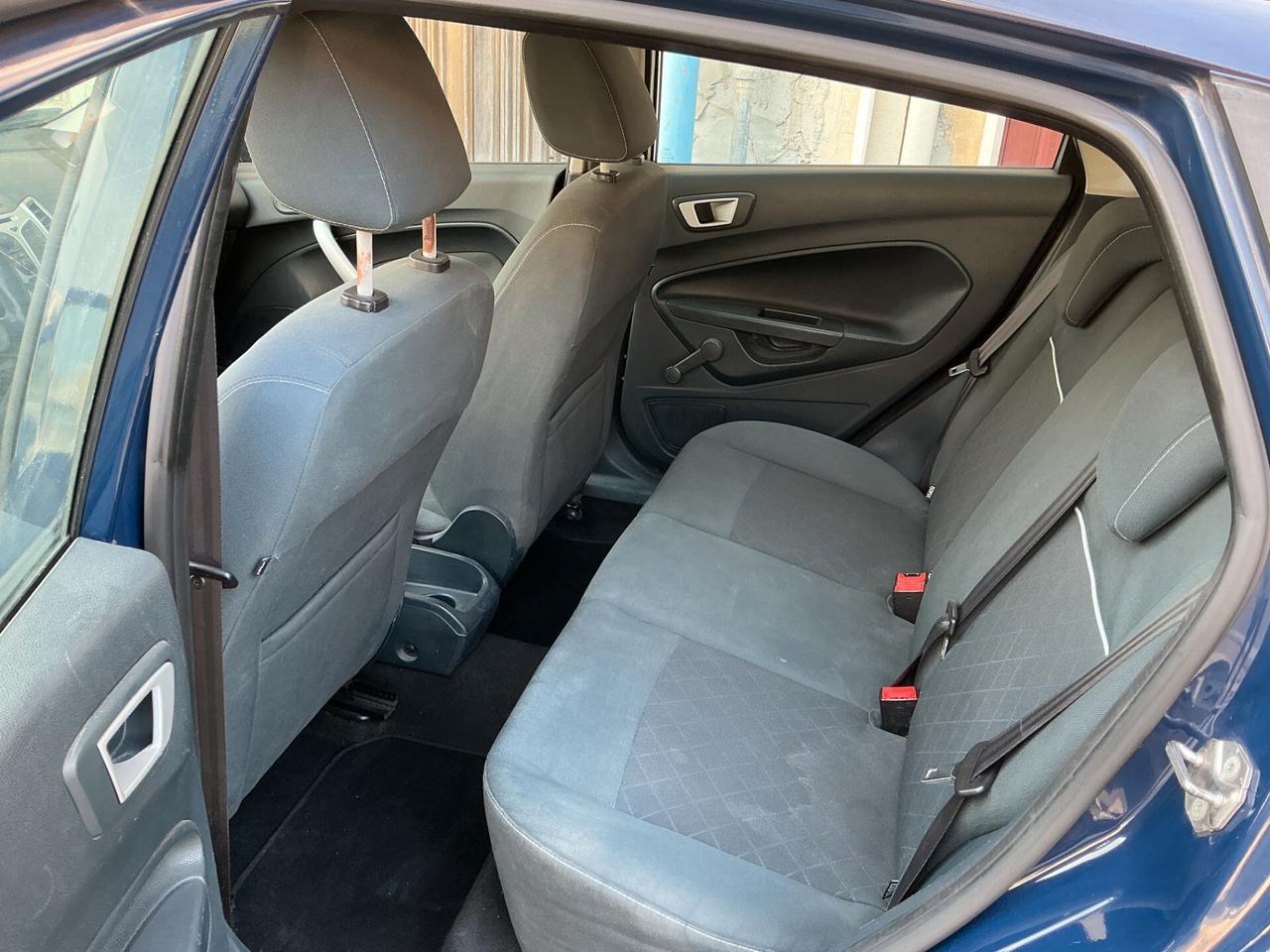 Ford Fiesta Ikon 1.4 TDCi 70CV 5 porte