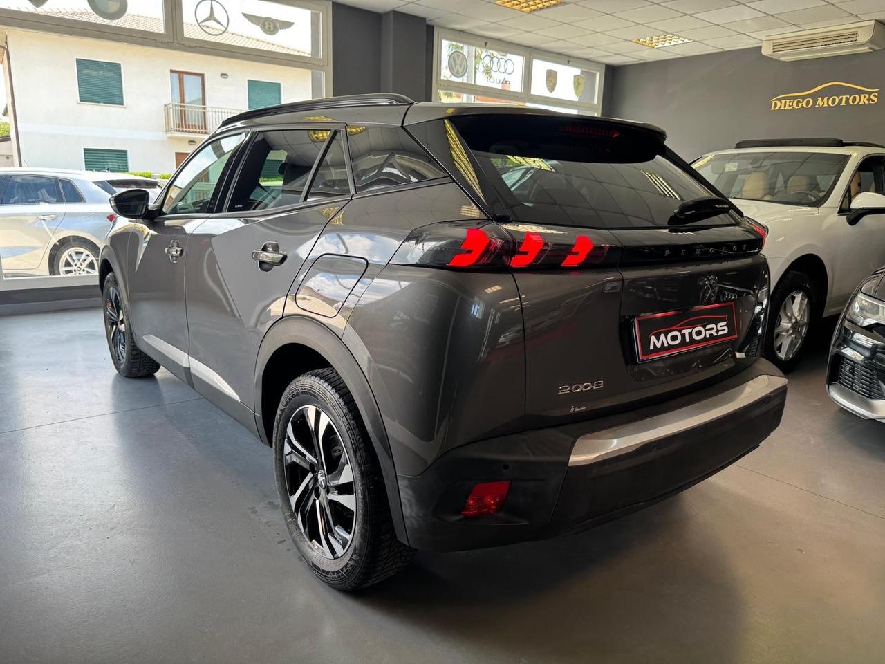 Peugeot 2008 PureTech 100 S&S Allure