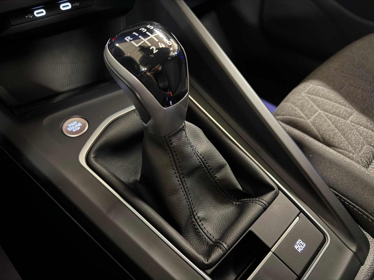 Volkswagen Golf 2.0 TDI 115 CV SCR Life