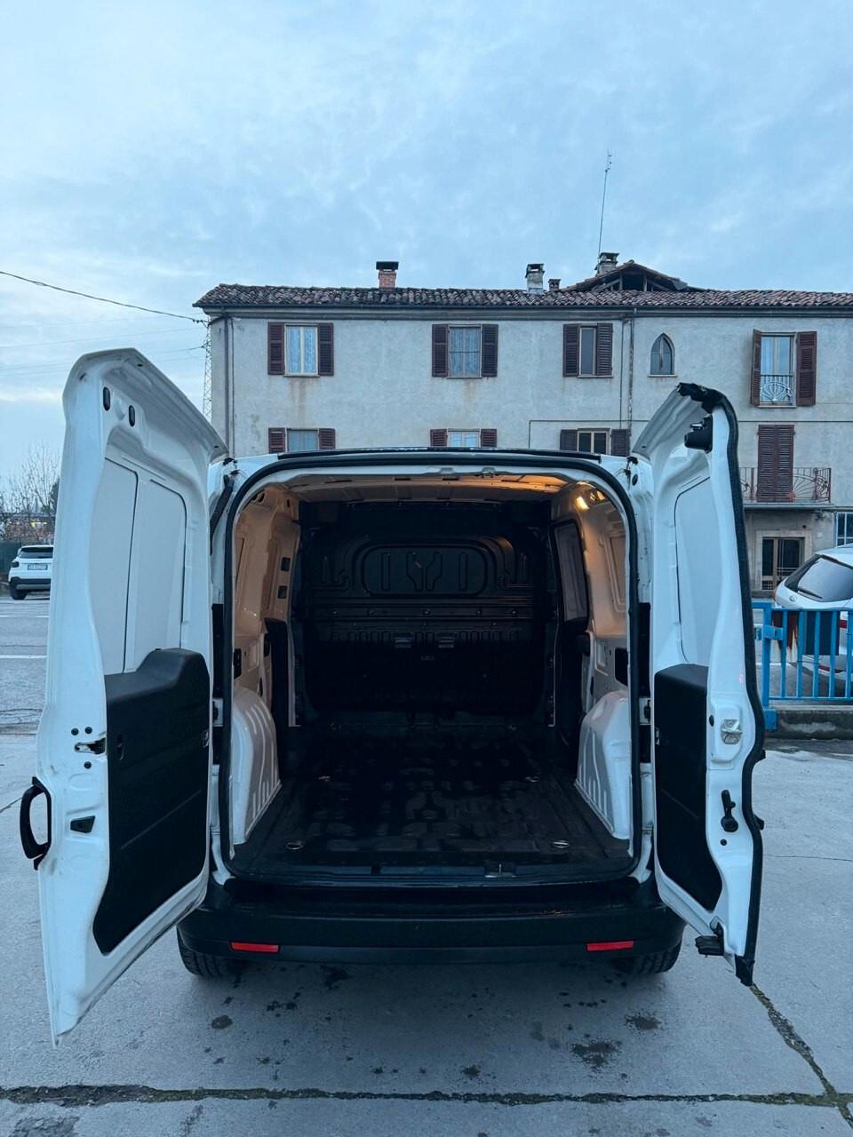 Fiat Doblo Doblò 1.6 MJT 105CV PC-TN Cargo Lamierato SX 3 Posti