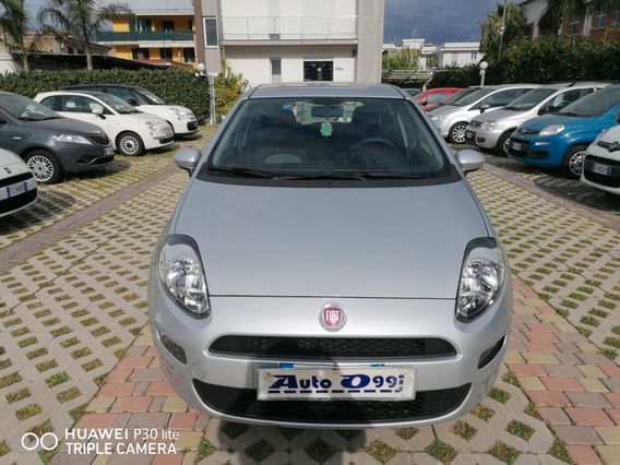 Fiat Punto 1.4 8V 5 porte Natural Power Street 57 kw . 77 cv.