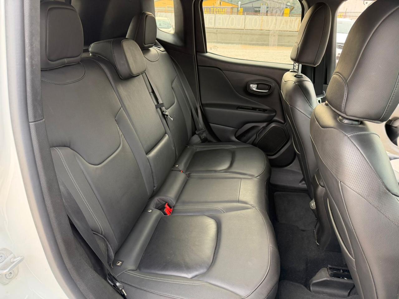 Jeep Renegade 1.3 T4 DDCT S