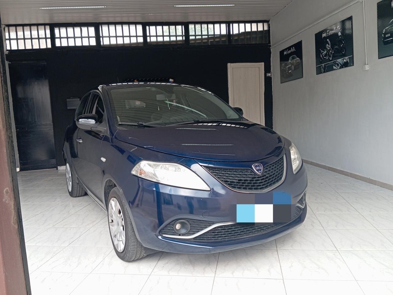 Lancia Ypsilon 1.3 mtj 2016 CON GARANZIA