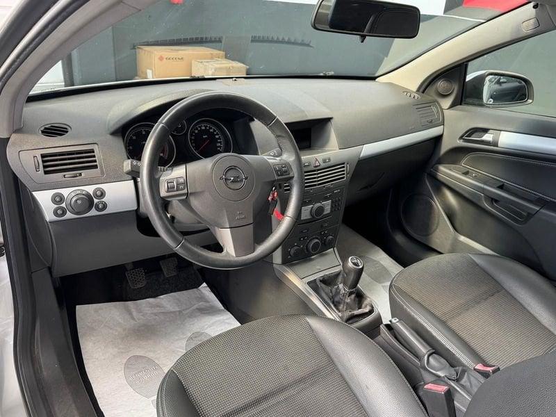 Opel Astra Astra GTC 1.9 cdti Cosmo 6m