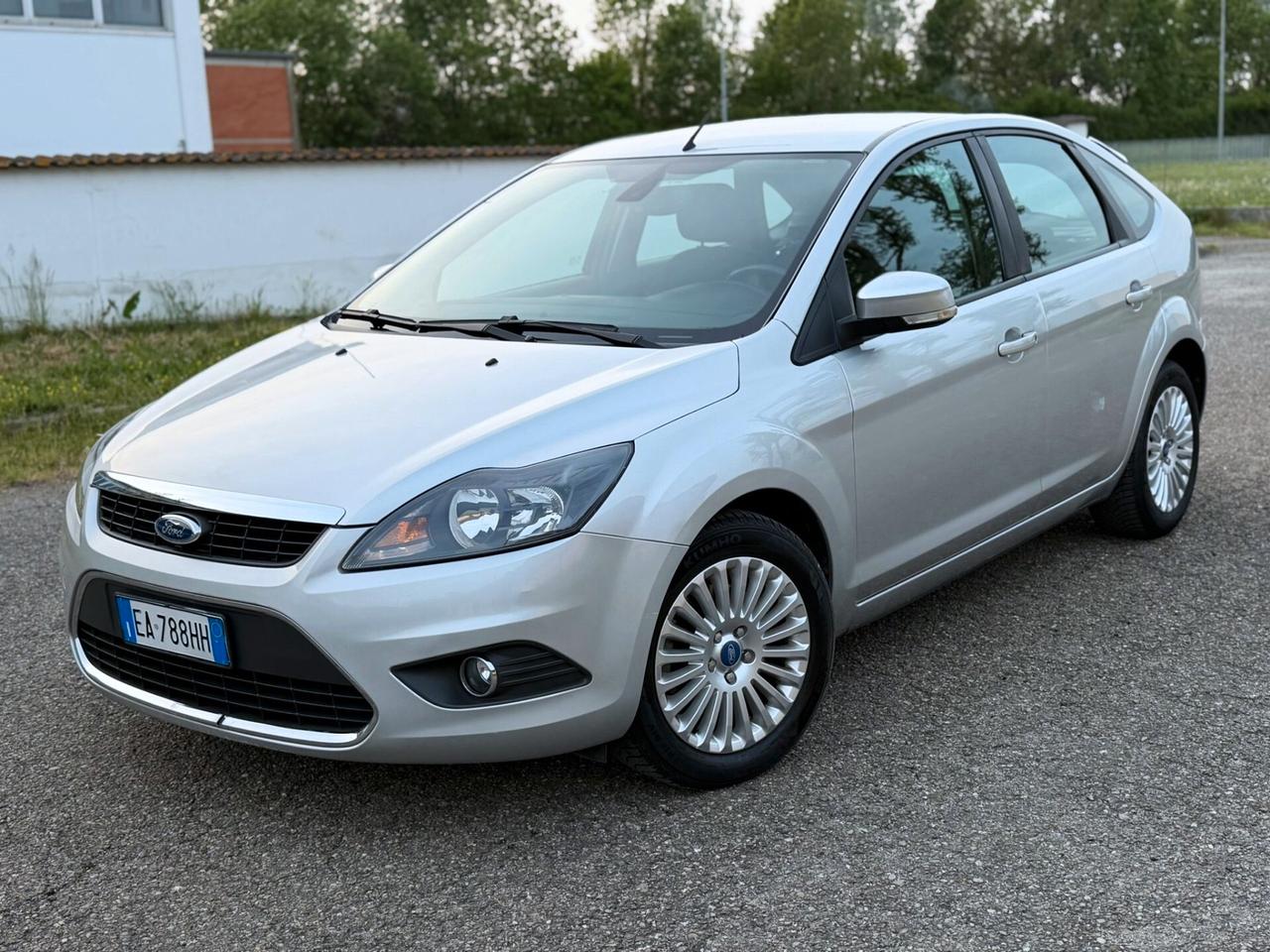 FORD FOCUS 2.0 TITANIUM BENZINA GPL 2030