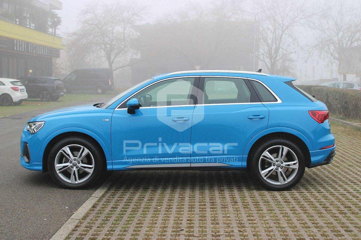 AUDI Q3 35 TDI S tronic Business