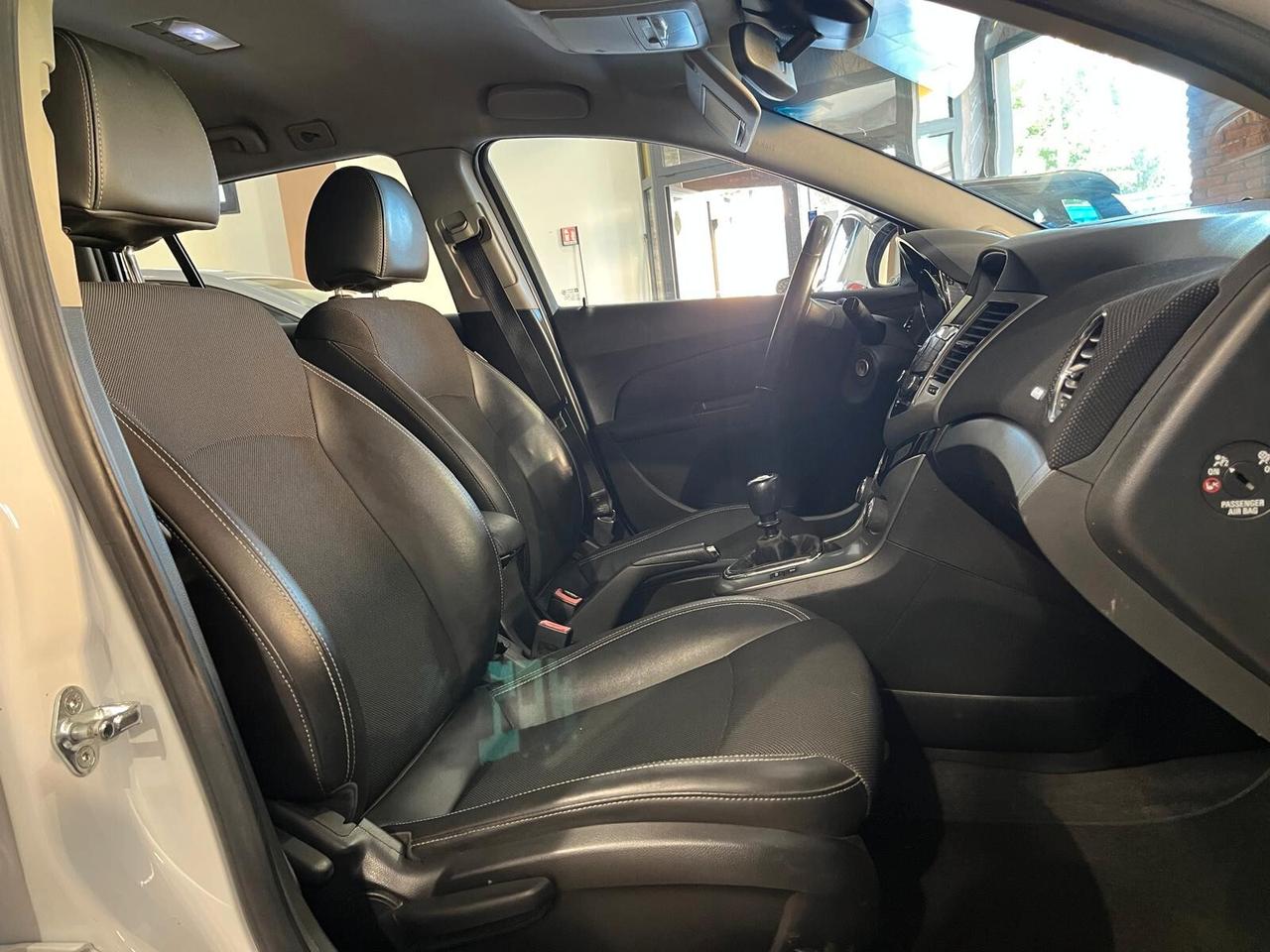 Chevrolet Cruze 1.7 Diesel Station Wagon LTZ