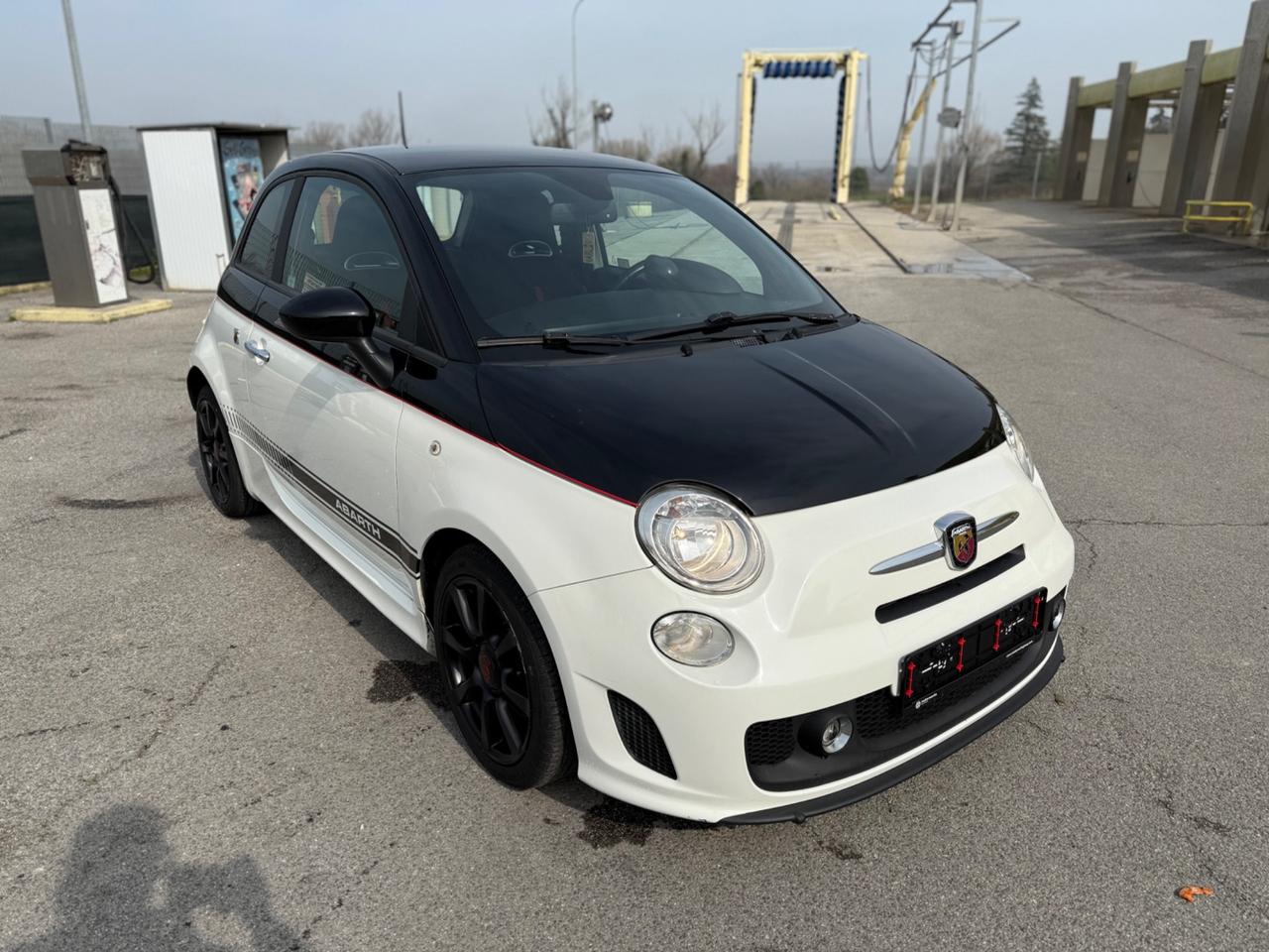 Abarth 500 1.4 Turbo T-Jet Custom