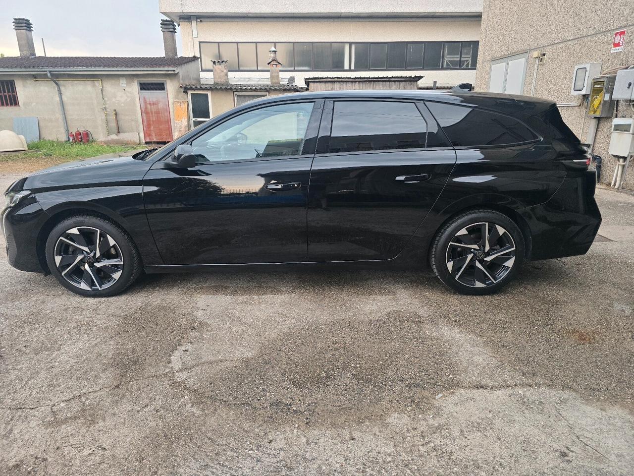 Peugeot 308 BlueHDi 130 S&S EAT8 SW Allure Pack