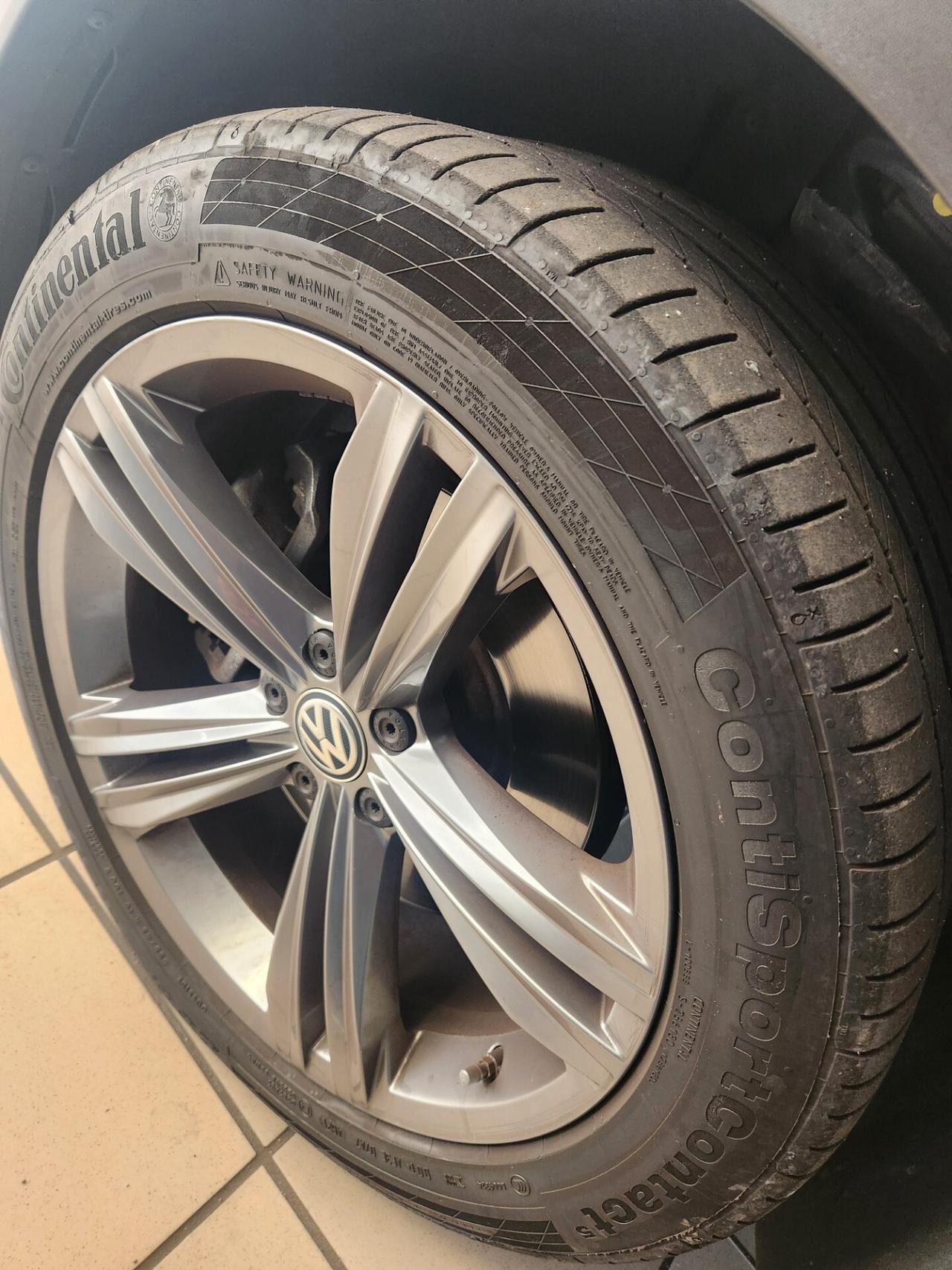Volkswagen Tiguan 2.0 TDI SCR DSG 4MOTION Advanced BMT