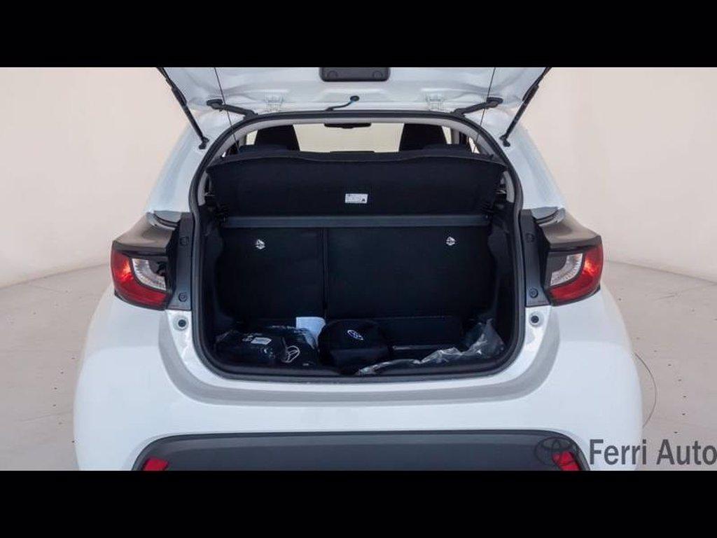 TOYOTA Yaris 1.0 active del 2023